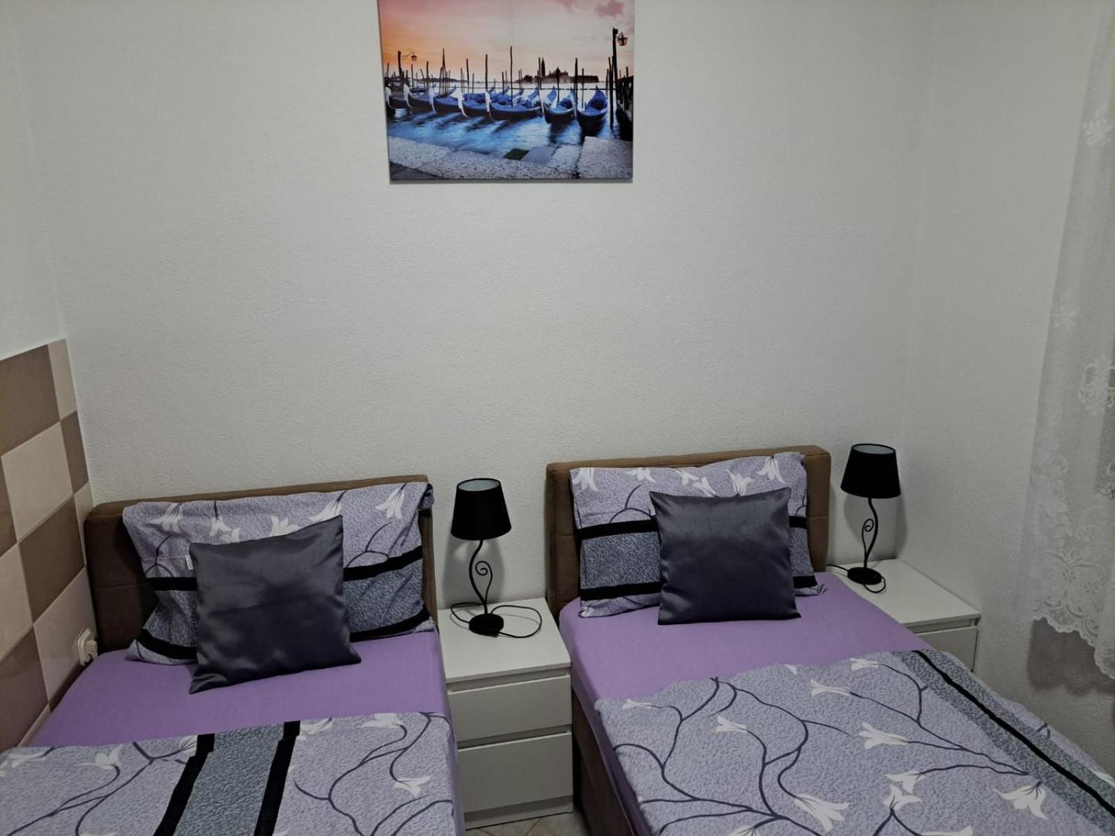 Apartmani Marijamagdalena Грачац Экстерьер фото